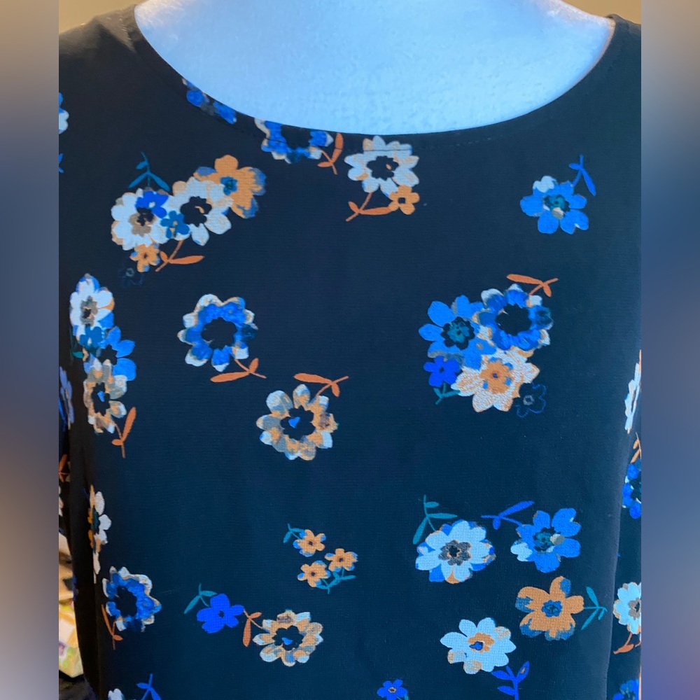 Calvin Klein Navy Floral Blouse Top Lined sheer sleeves Size M - Picture 5 of 7